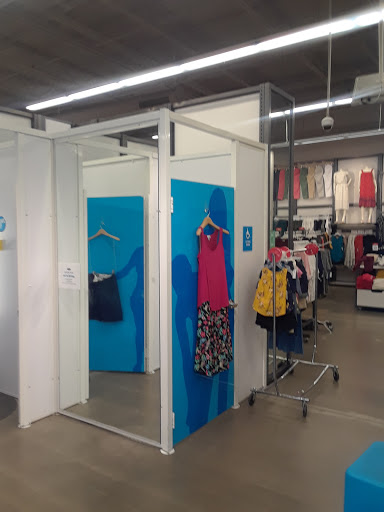 Clothing Store «Old Navy», reviews and photos, 868 N E Mall Blvd, Hurst, TX 76053, USA
