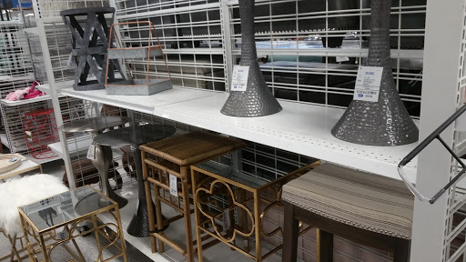 Ross Dress for Less image