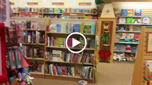 Book Store «Barnes & Noble Booksellers South Corona», reviews and photos, 2470 Tuscany St #101, Corona, CA 92881, USA