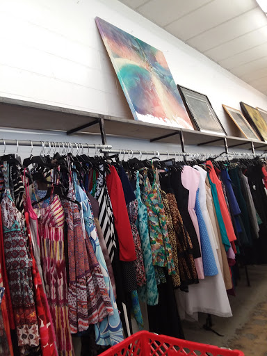 Thrift Store «The Salvation Army Family Store & Donation Center», reviews and photos, 6715 Dempster St, Morton Grove, IL 60053, USA