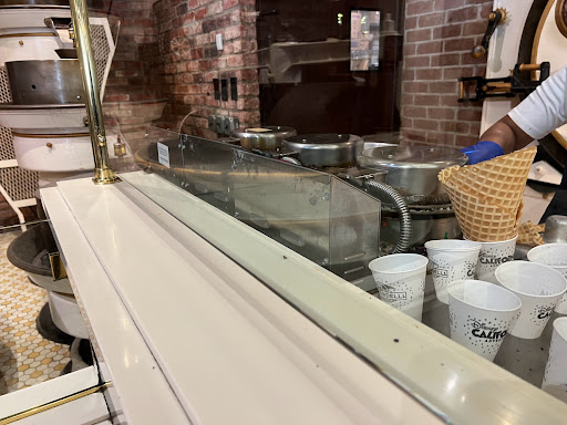 Chocolate Shop «Ghirardelli Chocolate», reviews and photos, 2 New Montgomery St, San Francisco, CA 94105, USA