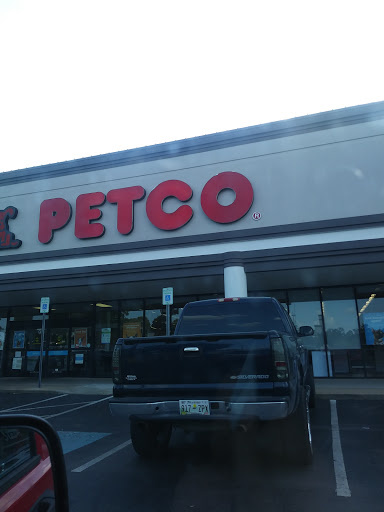 Pet Supply Store «Petco Animal Supplies», reviews and photos, 187 Stonebrook Pl, Jackson, TN 38305, USA