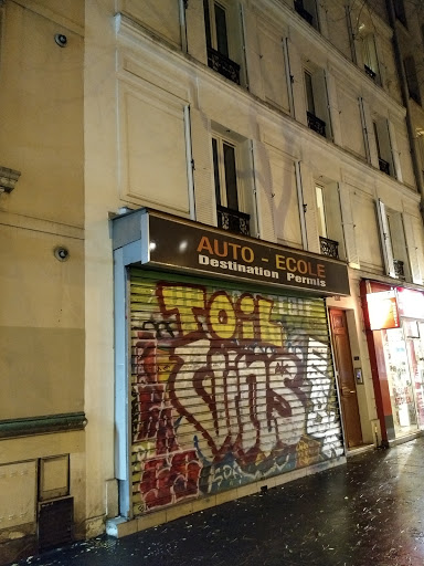 Destination Permis à Paris, Paris