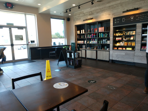 Coffee Shop «Starbucks», reviews and photos, 14423 Chantilly Crossing Ln, Chantilly, VA 20151, USA