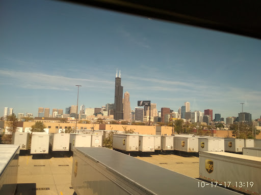 Shipping and Mailing Service «UPS Customer Center», reviews and photos, 1500 S Jefferson St, Chicago, IL 60607, USA