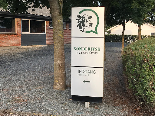Sønderjysk Kvægpraksis in Løgumkloster, Tønder