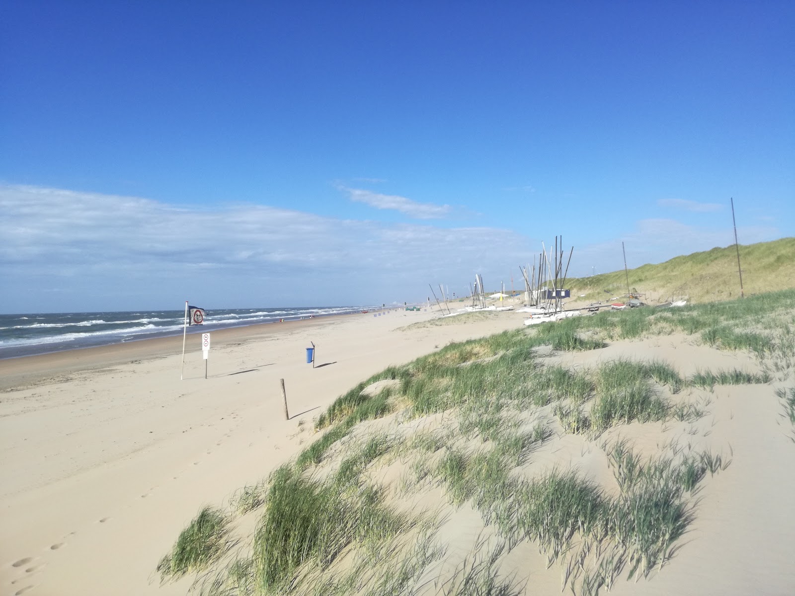 Foto de Praia de Wassenaarseslag e o assentamento