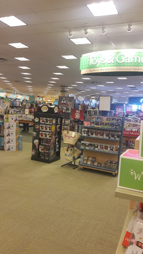 Book Store «Barnes & Noble», reviews and photos, 3055 S Glenstone Ave, Springfield, MO 65804, USA