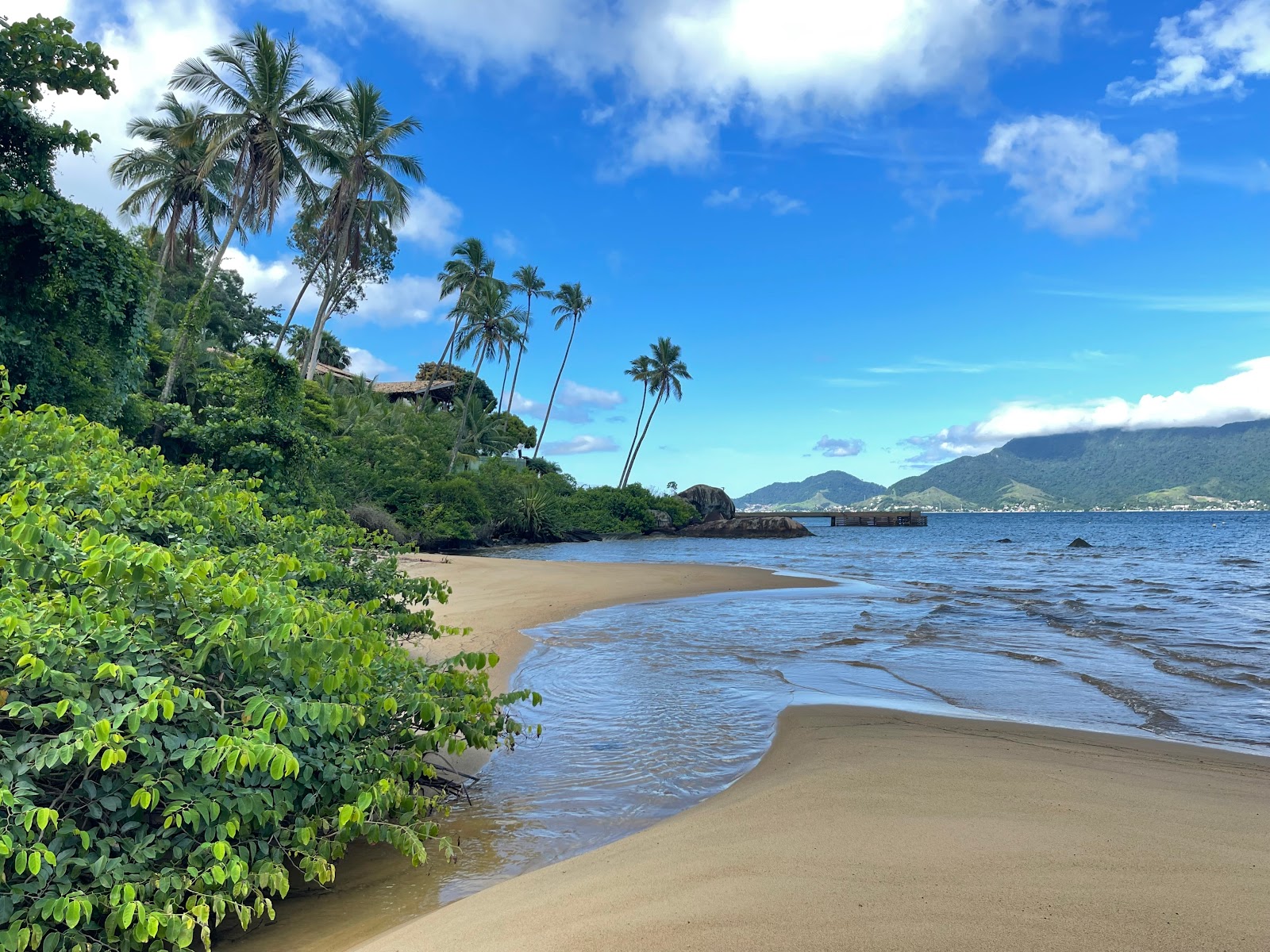 Foto di Praia Pedra do Sino con una superficie del sabbia beige