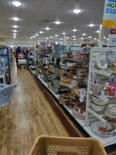 Department Store «HomeGoods», reviews and photos, 2718 Hylan Blvd, Staten Island, NY 10306, USA