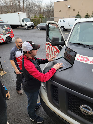 Locksmith «The Flying Locksmiths, Tampa South», reviews and photos, 156 E Bloomingdale Ave #100, Brandon, FL 33511, USA