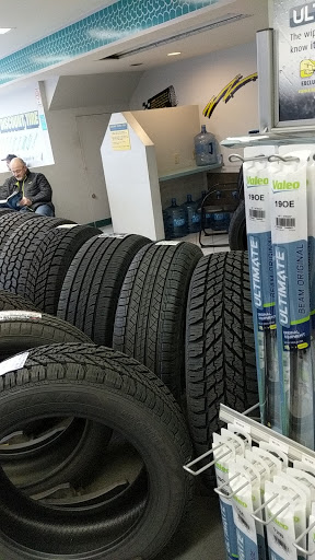 Tire Shop «Mavis Discount Tire», reviews and photos, 186 N Bedford Rd, Mt Kisco, NY 10549, USA