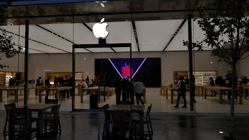 Computer Store «Apple Avalon», reviews and photos, 8130 Avalon Blvd, Alpharetta, GA 30009, USA