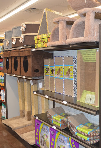 Pet Supply Store «PetPeople», reviews and photos, 1023 Hill Rd N, Pickerington, OH 43147, USA