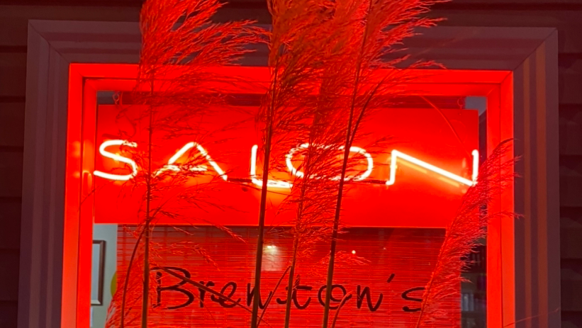 Brenton's Salon 72116