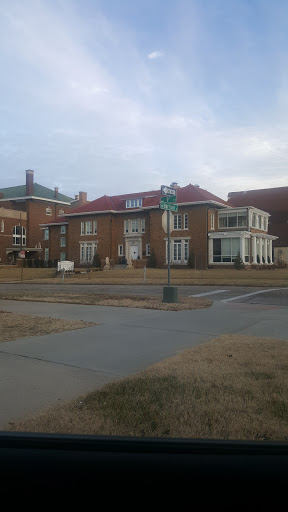 Historical Landmark «Dillon House», reviews and photos, 404 SW 9th St, Topeka, KS 66612, USA