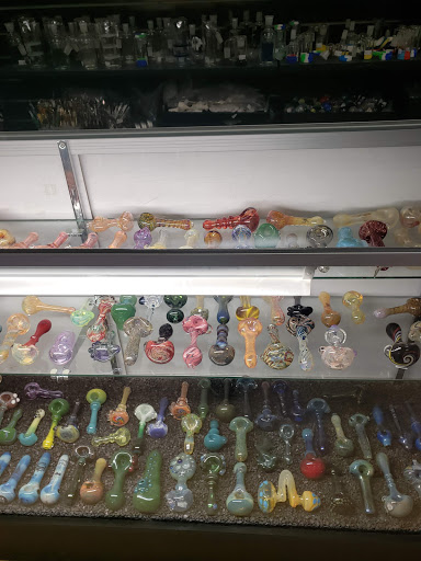 Gift Shop «Mountain Wookies Gifts Smoke Apparel», reviews and photos, 109 W Midland Ave, Woodland Park, CO 80863, USA