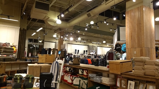Clothing Store «L.L. Bean», reviews and photos, 75 Evergreen Way, South Windsor, CT 06074, USA