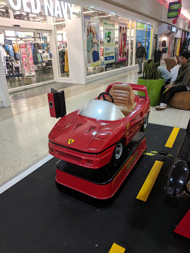 Shopping Mall «Crossroads Bellevue», reviews and photos, 15600 NE 8th St, Bellevue, WA 98008, USA