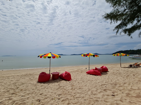 Yipsi Beach