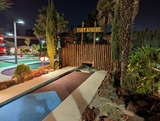 Miniature Golf Course «Golfland», reviews and photos