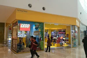 LEGO Store @ IOI City Mall image