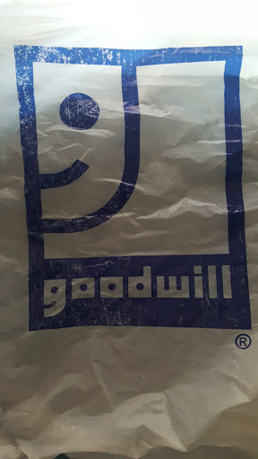 Thrift Store «Goodwill Thrift Store - Gainesville North», reviews and photos, 1223 NW 23 Ave, Gainesville, FL 32609, USA