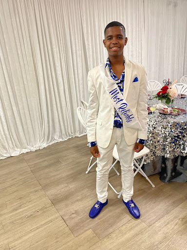 Dry Cleaner «La Mar 1 Hour Dry Cleaners», reviews and photos, 6430 Pembroke Rd, Miramar, FL 33023, USA