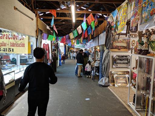 The Barnyard Flea Markets