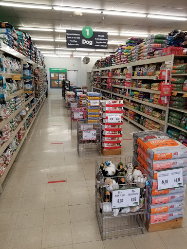 Pet Supply Store «Pet Supplies Plus», reviews and photos, 2480 Albany Ave, West Hartford, CT 06117, USA