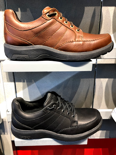 Shoe Store «New Balance», reviews and photos, 380 W Main St, Avon, CT 06001, USA