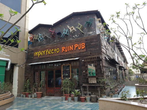 Imperfecto Ruin Pub - Delhi