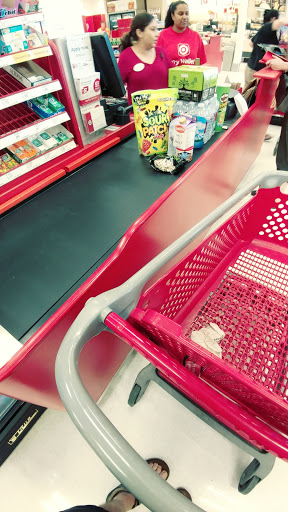 Department Store «Target», reviews and photos, 1555 N Tomahawk Island Dr, Portland, OR 97217, USA