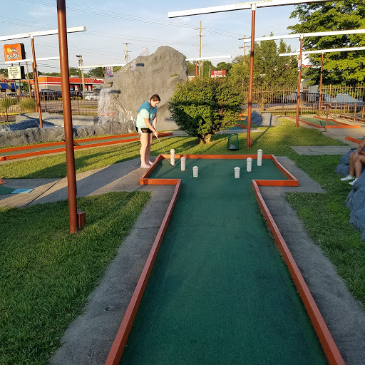 Amusement Center «Putt-Putt Fun Center», reviews and photos, 5720 Bardstown Rd, Louisville, KY 40291, USA