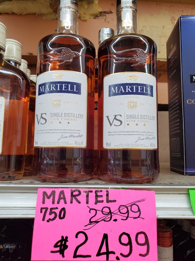 Liquor Store «Pepper Liquor Store», reviews and photos, 5440 Reisterstown Rd, Baltimore, MD 21215, USA