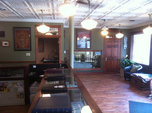 Tattoo Shop «Black Pearl Tattoo», reviews and photos, 2200 Roosevelt Rd, Kenosha, WI 53143, USA