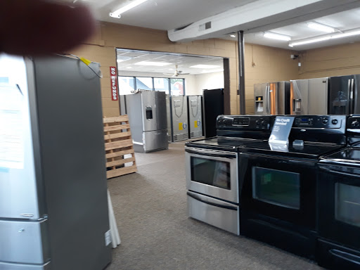 Appliance Repair Service «Midwest Used Appliance & Repair», reviews and photos, 8 Wade Square, Belleville, IL 62221, USA