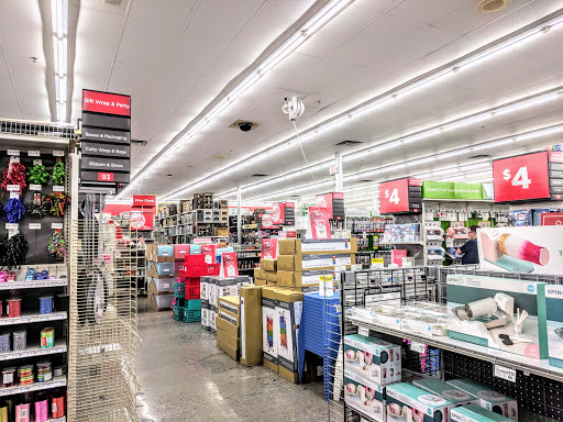 Shopping Mall «HarMar Mall», reviews and photos, 2100 Snelling Ave N, Roseville, MN 55113, USA