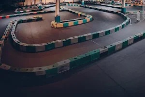 AEROKART - Karting, Chute Libre Indoor, Escape Game, Salle de Jeux Réalité Virtuelle image