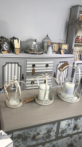Reviews of Suzie's Shabby To Chic in Maidstone - Furniture store