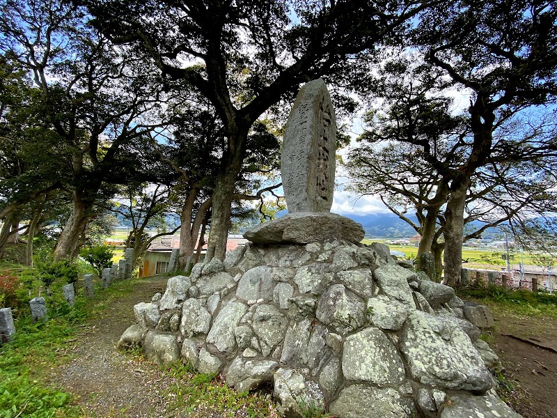 怡土城跡(城壁跡)