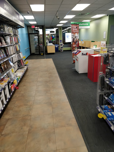 Print Shop «FedEx Office Print & Ship Center», reviews and photos, 3710 Forbes Ave, Pittsburgh, PA 15213, USA