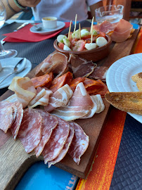 Charcuterie du Restaurant Lacabane du Trappeur SARL Lenawen à La Chaussée-Saint-Victor - n°2