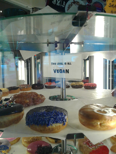 Donut Shop «Voodoo Doughnut Too», reviews and photos, 1501 NE Davis St, Portland, OR 97232, USA