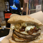 Photo n°1 de l'avis de laura.i fait le 13/08/2023 à 12:50 sur le  Zeppelin bistrot And Burger Bar à Spoleto