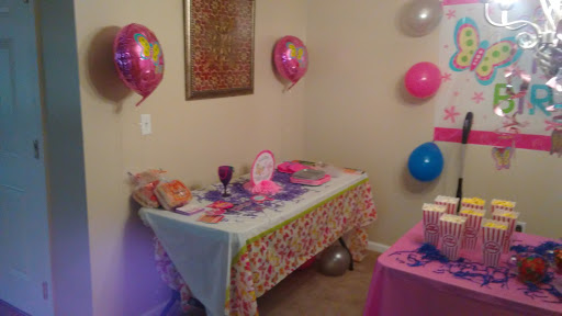 Dollar Store «Dollar Tree», reviews and photos, 1111 S Orange Ave, Newark, NJ 07106, USA