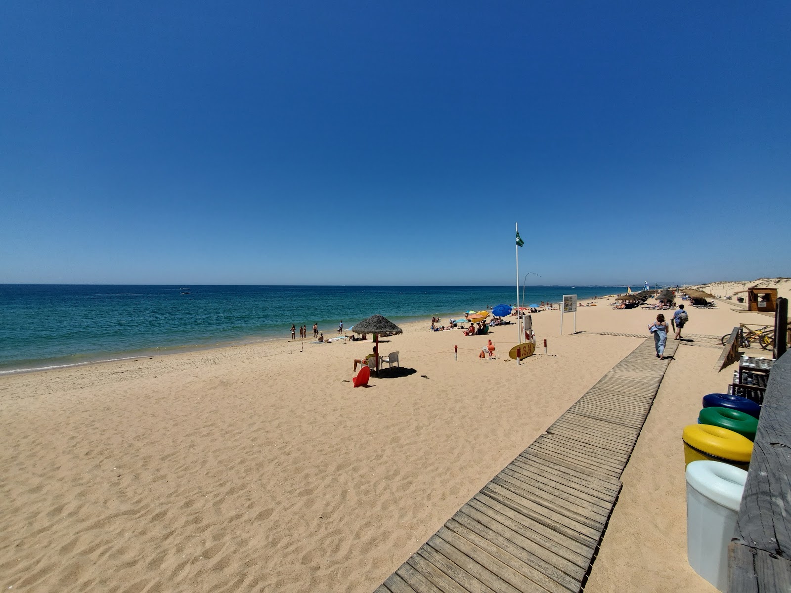 Fotografija Plaža Quinta do Lago priljubljeno mesto med poznavalci sprostitve