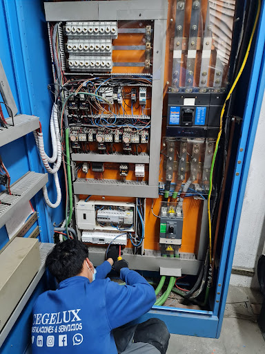 Instalaciones eléctricas Cegelux 2050 en Arroyomolinos, Madrid