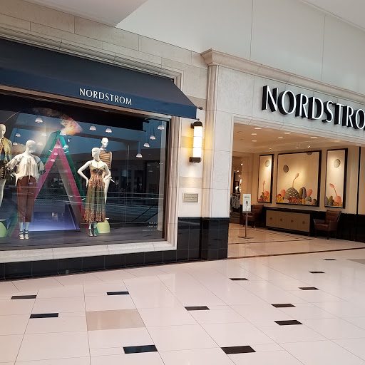 Department Store «Nordstrom Twelve Oaks Mall», reviews and photos, 27640 Novi Rd, Novi, MI 48377, USA