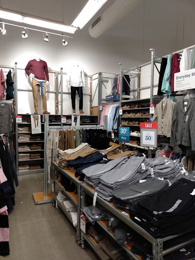 Clothing Store «Old Navy», reviews and photos, 4806 S Baldwin Rd, Orion Charter Township, MI 48359, USA